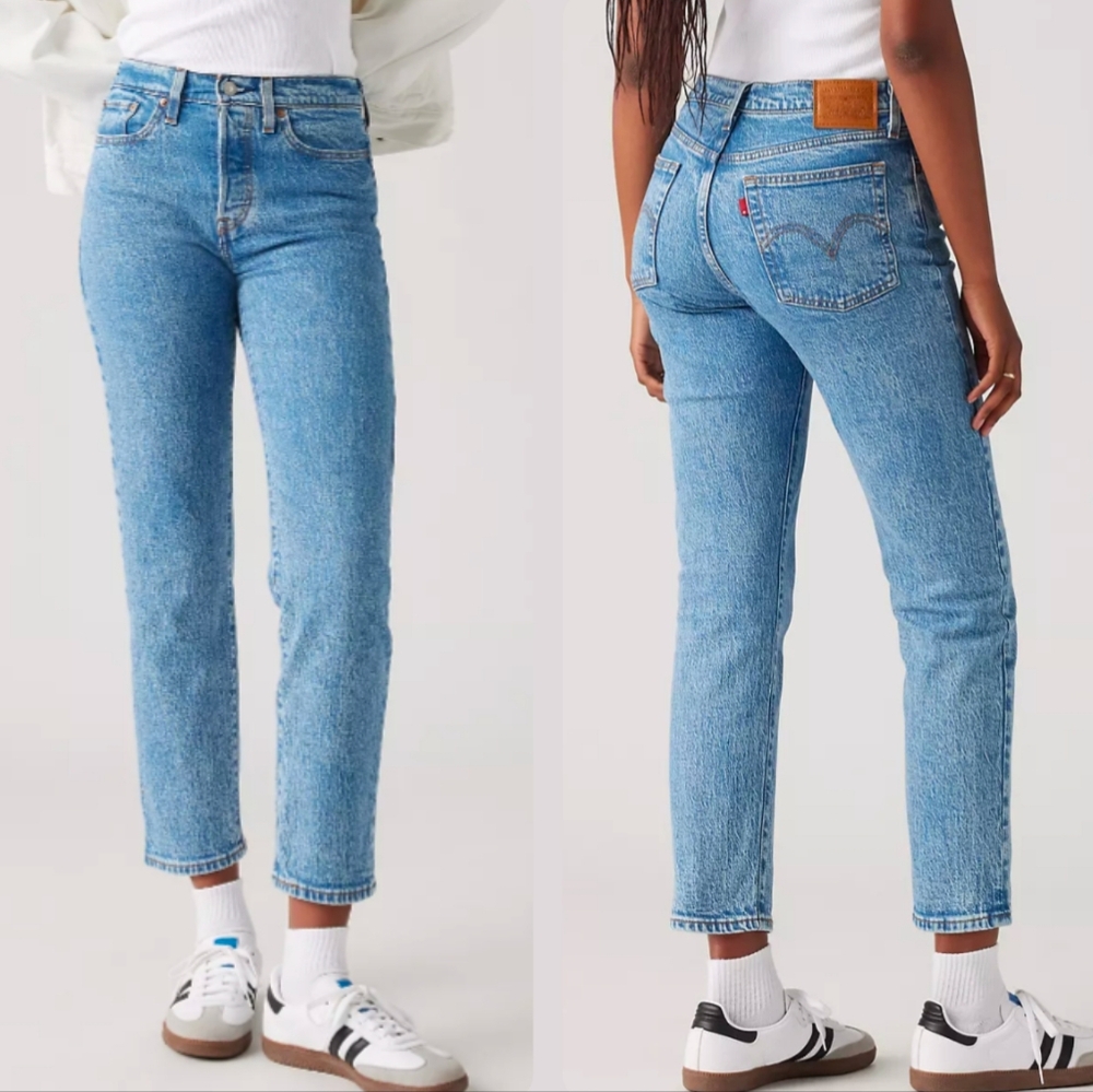 Levi's Wedgie Straight Jeans Medium Wash High Rise Button Fly Stretch Denim 29